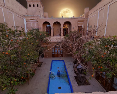Yazd-Soroush-1.jpg