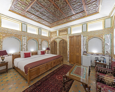 esfahan-ghasrmonshi-25.jpg
