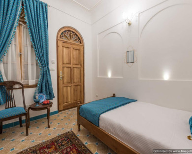 esfahan-ghasrmonshi-39.jpg