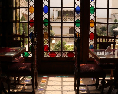 esfahan-ghasrmonshi-40.jpg
