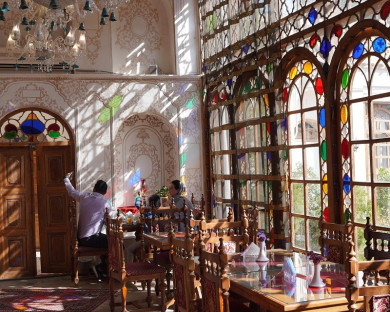 esfahan-ghasrmonshi-47.jpg