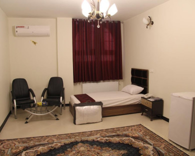 shiraz-aghababakhan-3.jpg