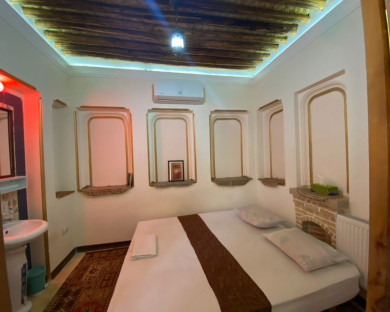 shiraz-ana-10.jpg