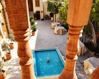 shiraz-mahalati-2.jpg