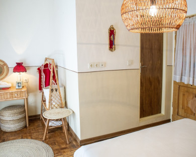 tehran-lolagarlodge-8.jpg