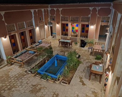 yazd-alibaba-2.jpg
