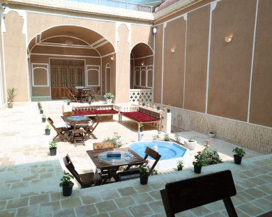 yazd-khosro-2.jpg